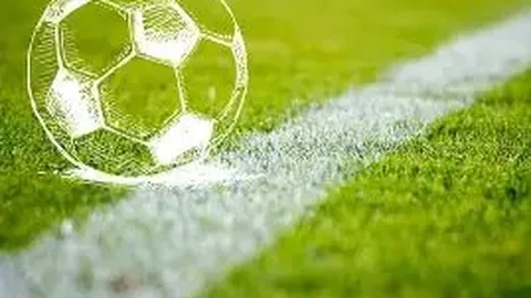 阿莫林揭秘：曼联执教之旅一年磨砺，危机意识助力成长，时刻准备迎接下课挑战